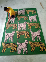 Green Hand Tufted Catwalk Area Rug for Living Room and Bedroom