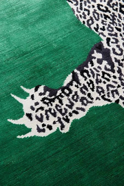 Green Climbing Leopard Hand Tufted Runner Rug for Hallway and Stair